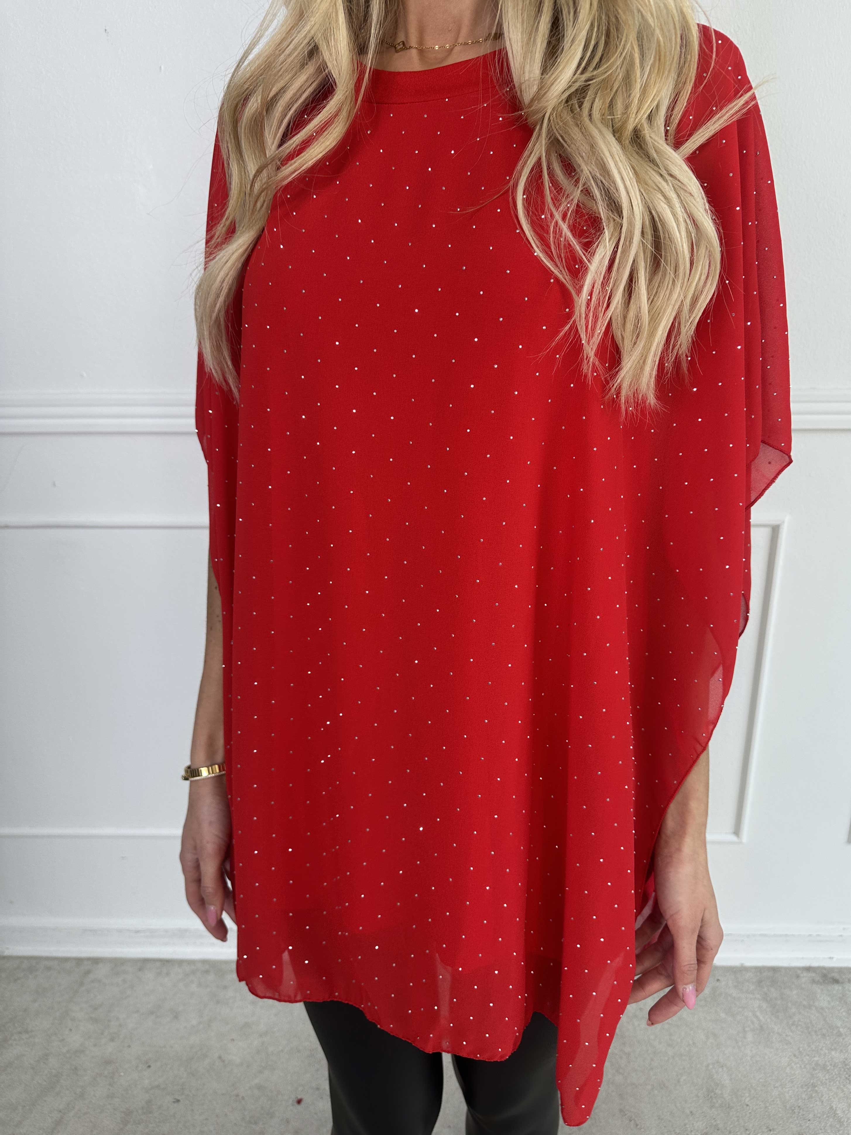 Alpha - Sød tunikakjole med et chiffonlag med skinnende sten